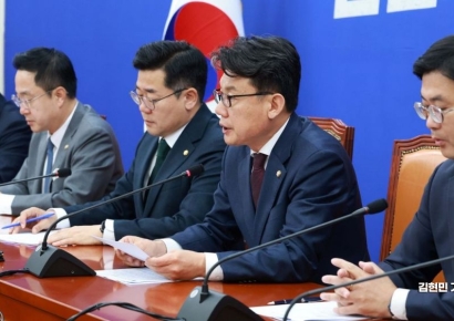 [포토] 진성준 "쌀값 안정 위해 정부·국회 차원 논의하자"