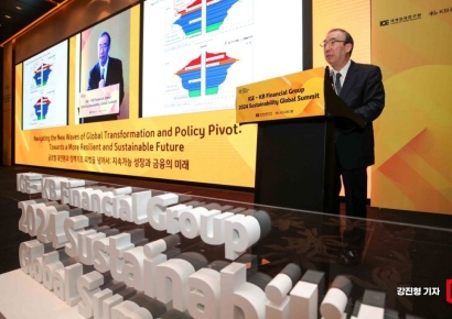 [포토] 기조연설하는 아츠시 일본 고령화대책위원장