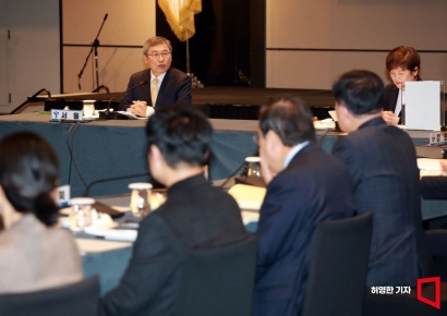 [포토] 전국시도교육감협의회 인사말하는 정근식 서울시교육감