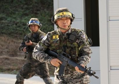 [뉴스속 용어]군대 한번 더? 안보에 나이 없다 '시니어 아미'