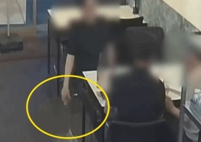 "장사 망하게 해줄게" 갑질 공무원, 검찰 송치…치킨집은 폐업