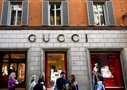 구찌의 굴욕…창업자 부호 순위 100위권 밖으로 탈락[뉴스속 인물]