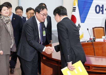 여야의정 협의체, 의대 증원 문제 입장차 여전…의료개혁특위·의평원 일부 접점