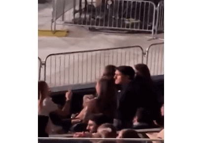 "네로 황제인 줄"…반전시위 속 스위프트 콘서트서 춤춘 캐나다 총리