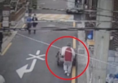 폐지 줍는 줄 알았더니…리어카 끌고 다닌 남성, 체포된 이유