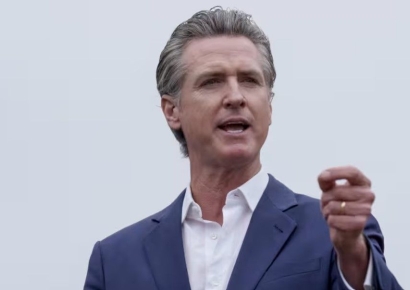 "IRA 전기차 보조금 폐지시, 주정부가 리베이트 제공"…민주 대권 잠룡, 트럼프에 '맞불'