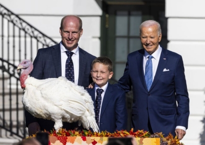 "평생의 영광" 바이든, 마지막 추수감사절 칠면조 사면