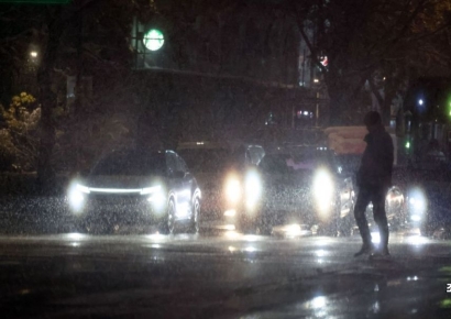 [포토] 이틀연속 폭설, 이른 출근길