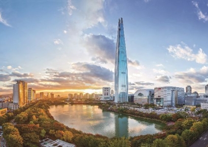 칼 빼든 신동빈…70년대생이 이끄는 롯데, 60대 이상 임원 절반 짐쌌다 