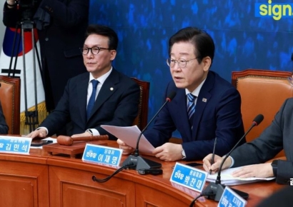 이재명 "트럼프 러·우 휴전 말하는데, 무기 지원?…美와 싸워보자는 것인가"
