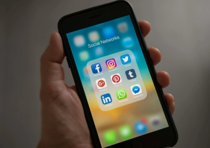 호주 이어 뉴질랜드도…16세 미만 SNS 이용 전면 금지 추진