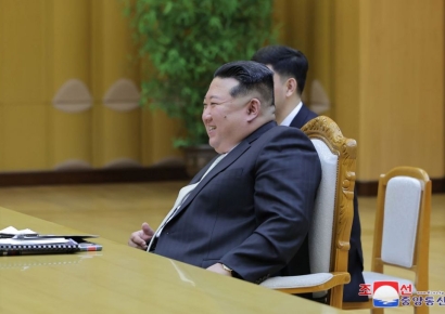영국 정보수장 "우크라이나 지원 멈추면 북한 대담해질 것"