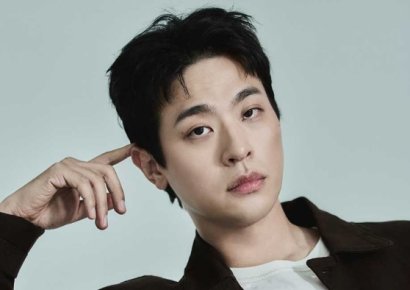 "출판사 일에 집중할게요"…배우 박정민, 연기 활동 잠정 중단