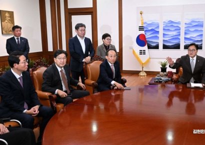 [포토] 국민의힘, 국회의장 항의 방문