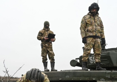 "전쟁터서 죽느니 교도소 갈래"…우크라 병사 6만명 탈영