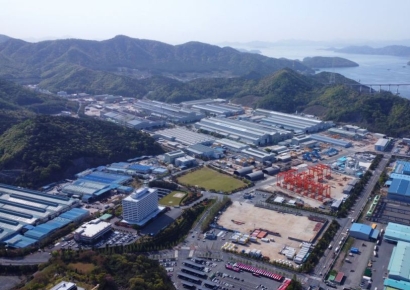 [특징주]두산, 지배구조 개편 ‘찬성’ 의견 우위에 주가↑