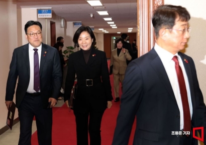 [포토] 국무회의 참석하는 김병환 금융위원장