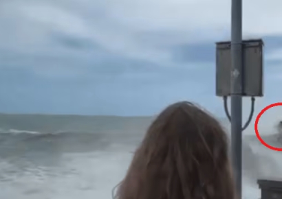 결혼 앞두고 태국 갔다가…요가하던 러 여배우, 파도에 휩쓸려 사망