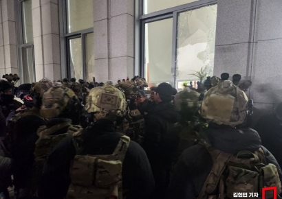 [단독]비상계엄 1년 지났지만, 국회 경비체계 개선 입법은 '제자리'