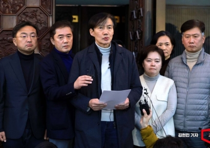 조국 "해 뜨면 내란죄 현행범 윤석열 체포해야"[포토]