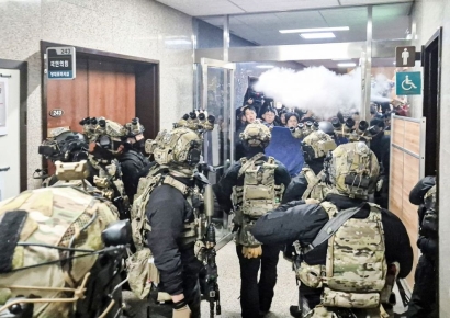 한국 계엄령에 전쟁중인 러시아의 반응…"정치적 집회 참여 금지"