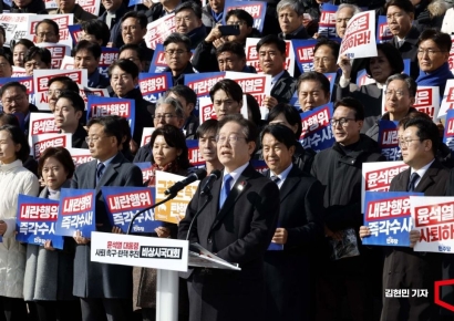 [포토] 이재명 "尹, 합리적 판단 어려운 상태…국민에 총칼 들이대"
