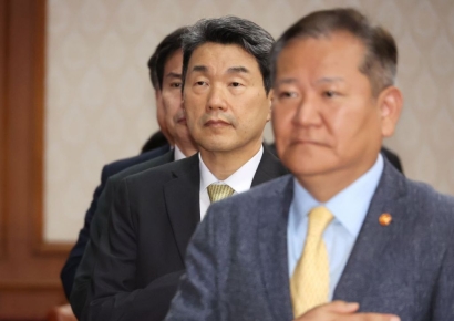 [단독]"예산 관련 발언 자제하라"…정부, 계엄 사태에 내부 '입단속'