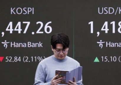 계엄령에 튀어버린 환율…원·달러 환율 2년여 만에 최고(종합)