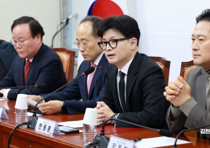 [포토] 한동훈 "탄핵안 통과되지 않게 노력…대통령 탈당해야"