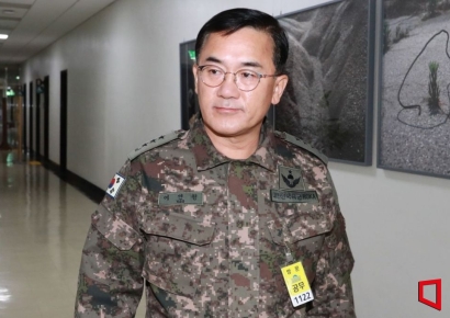 경찰, '여인형 비화폰 서버' 압수수색 영장 법원서 기각 