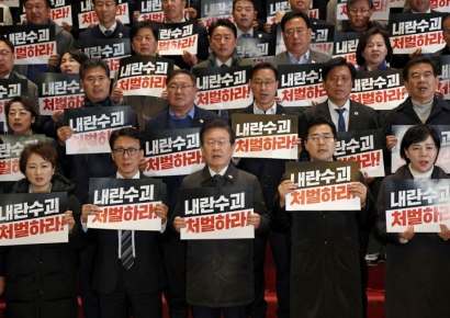 이재명 "탄핵, 크리스마스 선물로…국민의힘은 내란정당" 강력 비판