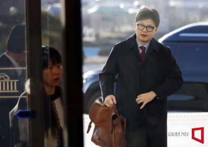 [포토] 국회로 들어서는 한동훈 대표