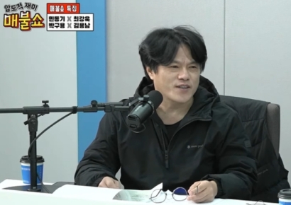 "2030 고립시켜야"…박구용 민주 교육연수원장 자진 사퇴