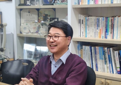 [이슈 인터뷰]'캠퍼스에서 제2의 인생을'…지방대·노인 모두 살리려면