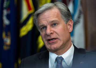 트럼프 압박에 美 FBI 국장 "물러날 것"…독립성 훼손 우려