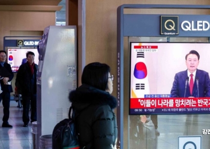 [포토] 윤석열, '탄핵 맞서겠다' 빨라진 탄핵 시계