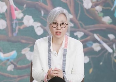 "군홧발로 머리 짓밟힌 듯 충격"…'더 글로리''흑백요리사' 작가 등 탄핵 촉구