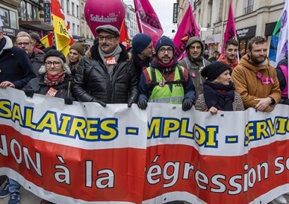 WJS "윤석열, 25개 선진국 정상 중 지지율 최저"