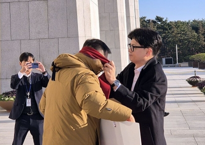 김상욱 "빨간 목도리 둘러준 한동훈…짝사랑이나 여전히 지지"