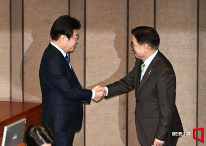 주도주 주춤한 사이 정치테마株 '기승'…대박의 유혹