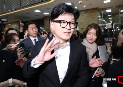 [포토] 국회 나서는 한동훈