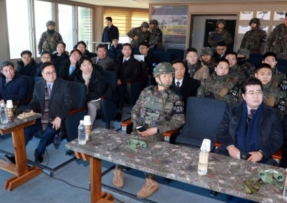 [포토] 우원식 국회의장, 3사단 찾아 최전방 경계작전태세 점검