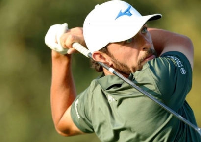 펜지, 스포츠 도박 관련 출전 정지 징계 받았다