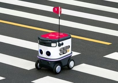배달로봇 '빨간불'에 횡단보도서 '쾅'…책임은 누가?