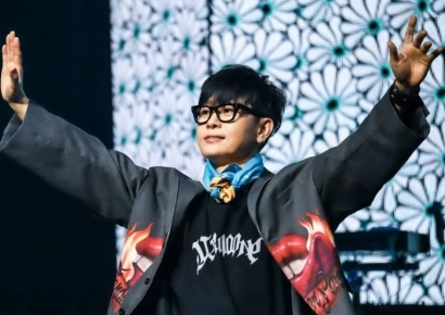 "콘서트 취소하라" 보수단체에…이승환 "인생 최고 공연 만들 것"