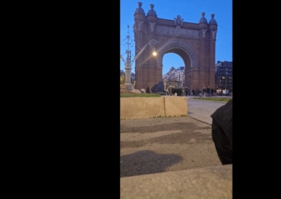 프러포즈 순간 찍는데 갑자기 '휙'…유럽서 포착된 황당 소매치기