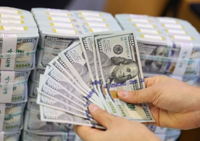 급락한 원화값에 흔들리는 기업들…환차손 '비상'[기업&이슈]