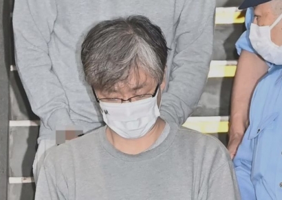 "좋아해서 욕망 억제 못했다"…10대 성폭행한 교장 발언에 日 공분