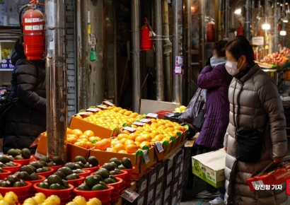 [포토] 10% 넘게 상승한 감귤 가격 '구매 고민 되네..'
