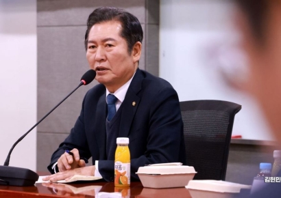 [포토] 발언하는 정청래 단장